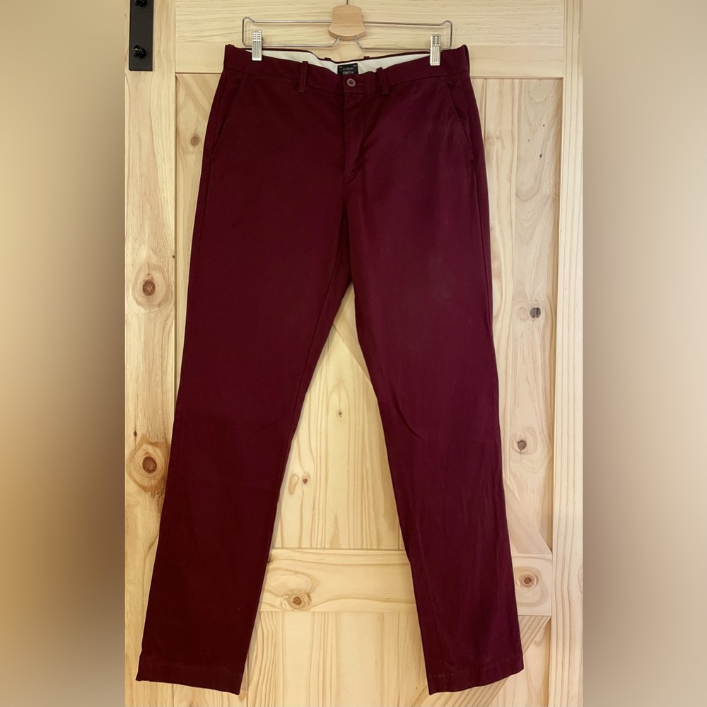 Men’s J Crew stretch pant burgundy
